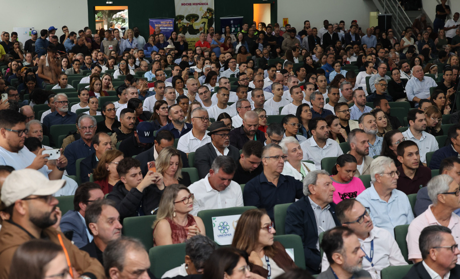 Universidades estaduais do Paraná chegam a 382 vagas anuais para cursos de Medicina