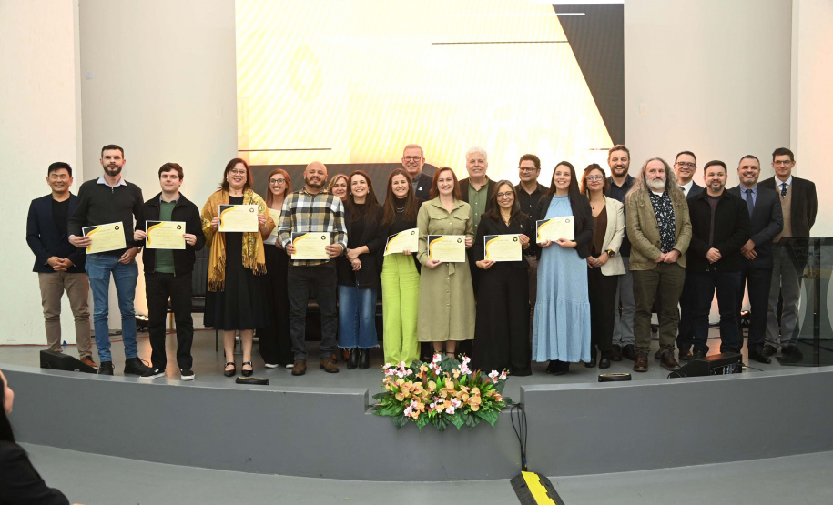 Unicentro recepciona 35 novos professores efetivos em cerimônias nos câmpus de Guarapuava e Irati