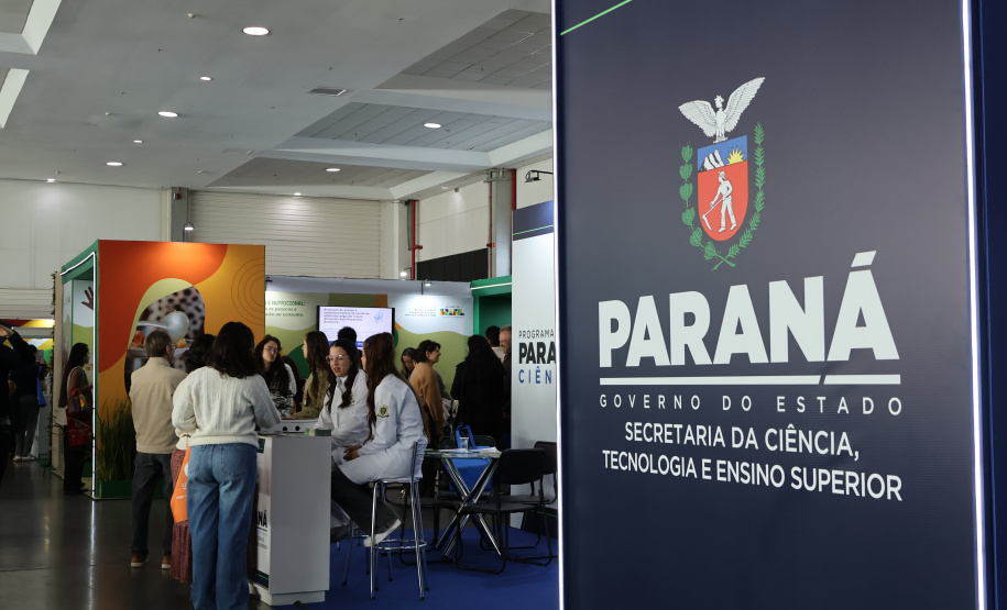 Paraná marca presença e apresenta exemplos em congresso nacional de nutrição