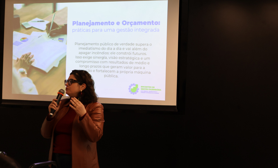 Paraná alinha estratégias orçamentárias para qualificar investimento de R$ 4,6 bilhões em ciência, tecnologia e ensino superior