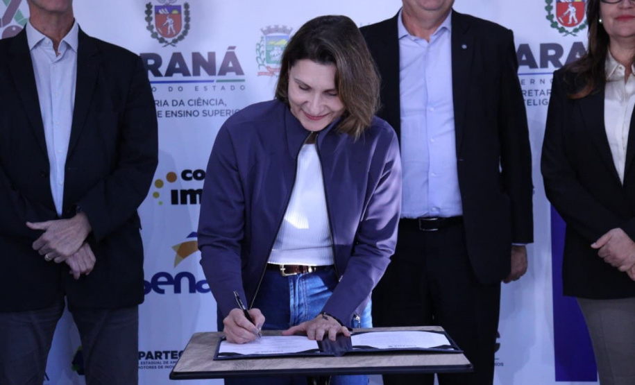 Com aporte de R$ 3,3 milhões, Estado lança hub de inovação da Unespar em Paranaguá