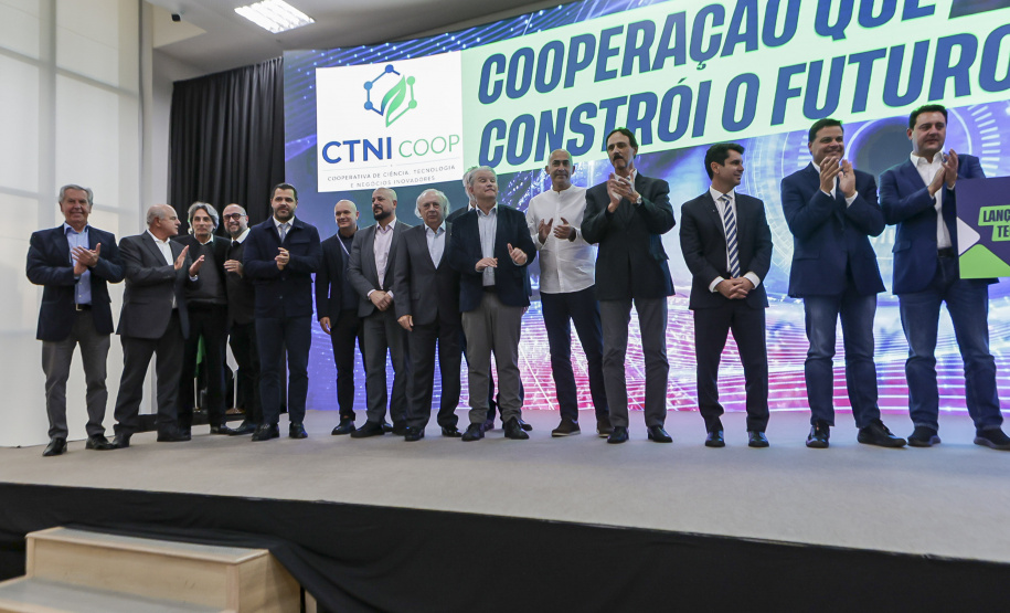 Paraná ganha cooperativa inédita para transformar ciência em negócios inovadores