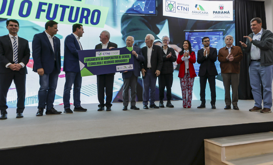 Paraná ganha cooperativa inédita para transformar ciência em negócios inovadores