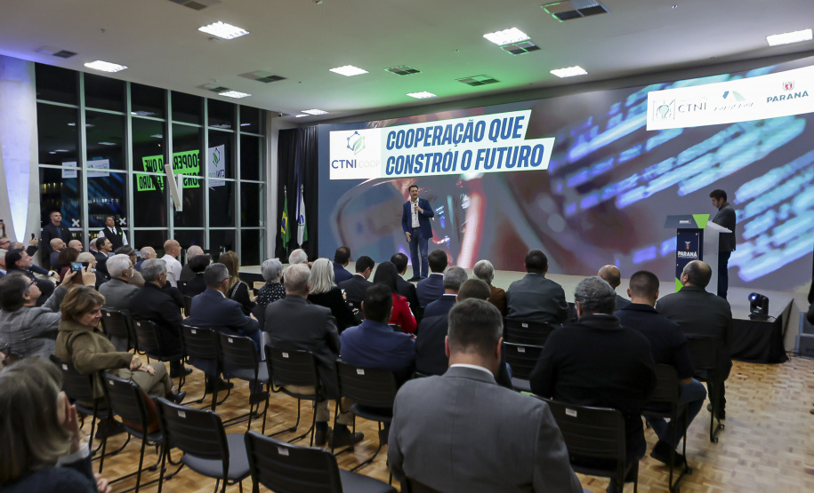 Paraná ganha cooperativa inédita para transformar ciência em negócios inovadores