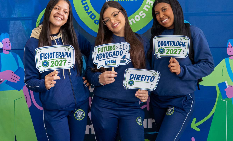 Estado participa da Universo UFPR, maior feira de educação superior do Paraná
