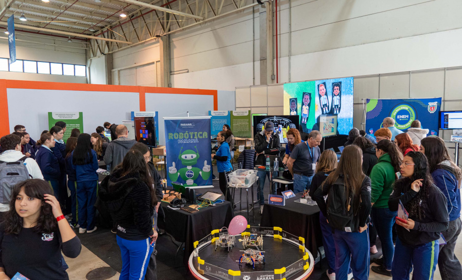 Estado participa da Universo UFPR, maior feira de educação superior do Paraná