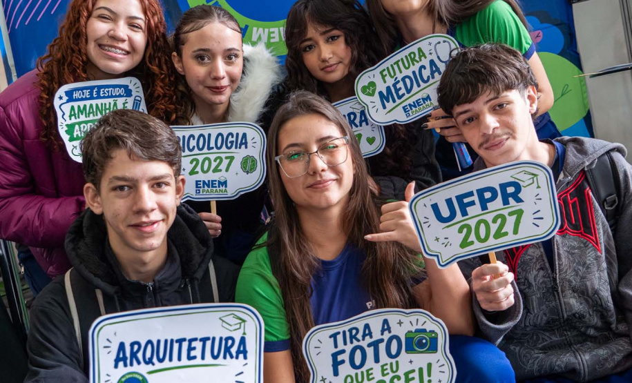 Estado participa da Universo UFPR, maior feira de educação superior do Paraná