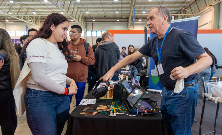Estado participa da Universo UFPR, maior feira de educação superior do Paraná