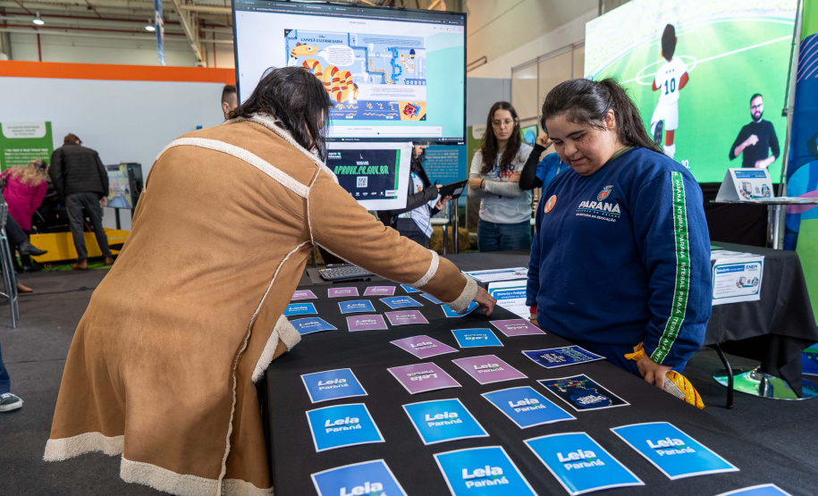 Estado participa da Universo UFPR, maior feira de educação superior do Paraná