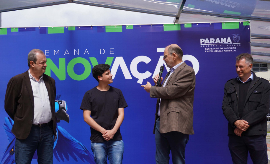 Da zona rural à inovação: programas para jovens do Paraná transformam vida de estudante
