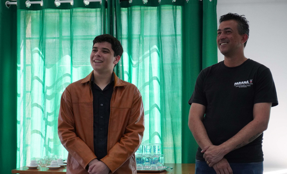 Da zona rural à inovação: programas para jovens do Paraná transformam vida de estudante