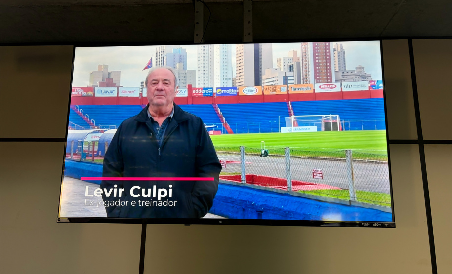 Estado anuncia projeto para digitalizar acervos do Arquivo Público do Paraná