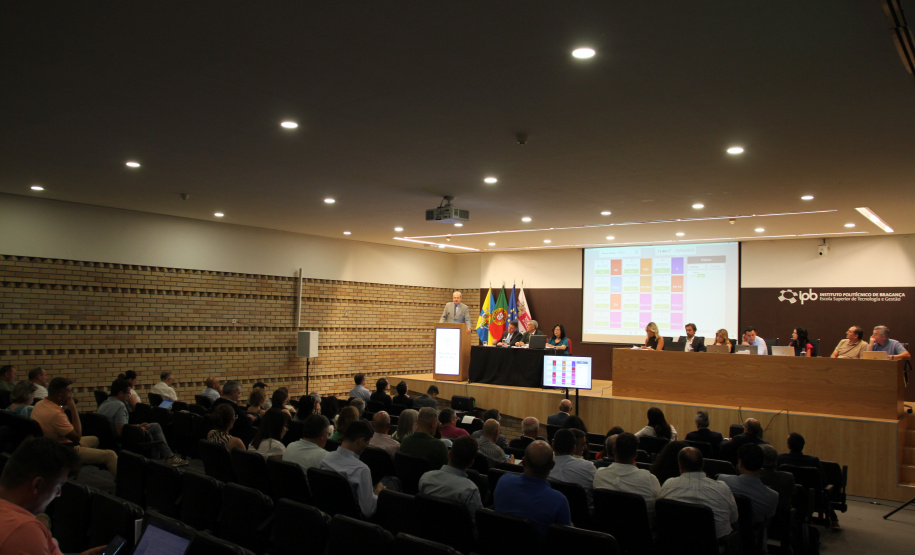 Governo do Paraná busca ampliar produção científica com Portugal em agenda internacional