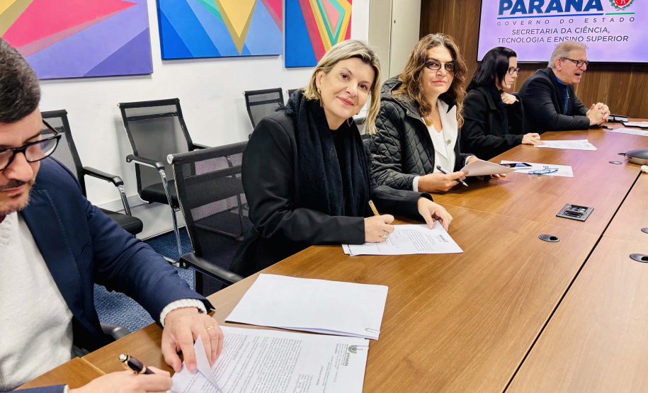 Governo do Paraná amplia avaliação internacional para toda rede estadual de ensino superior