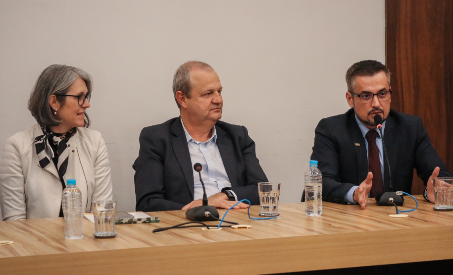 Paraná e instituto português assinam acordo para doutorado em tecnologia agroalimentar