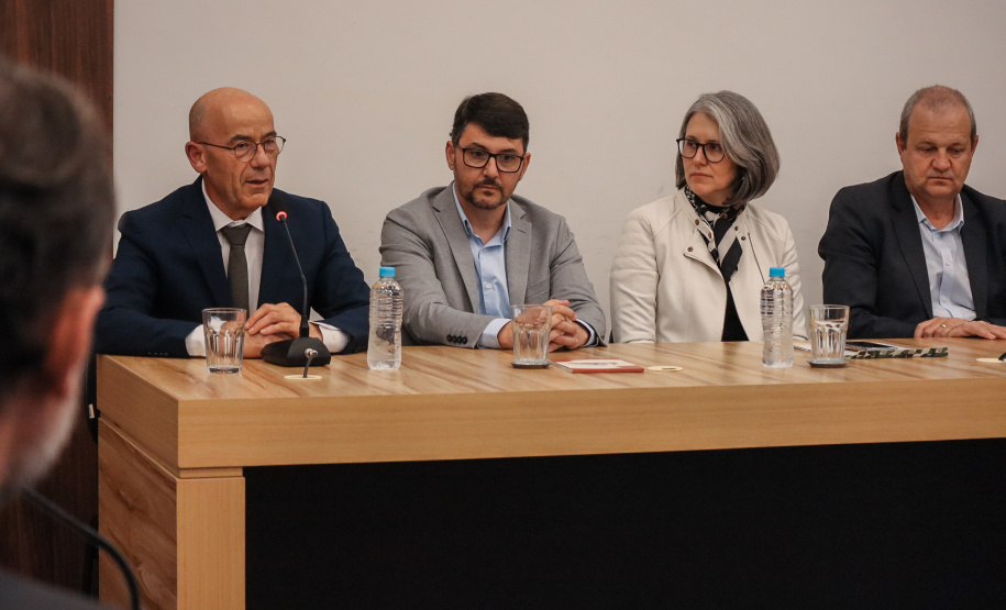 Paraná e instituto português assinam acordo para doutorado em tecnologia agroalimentar