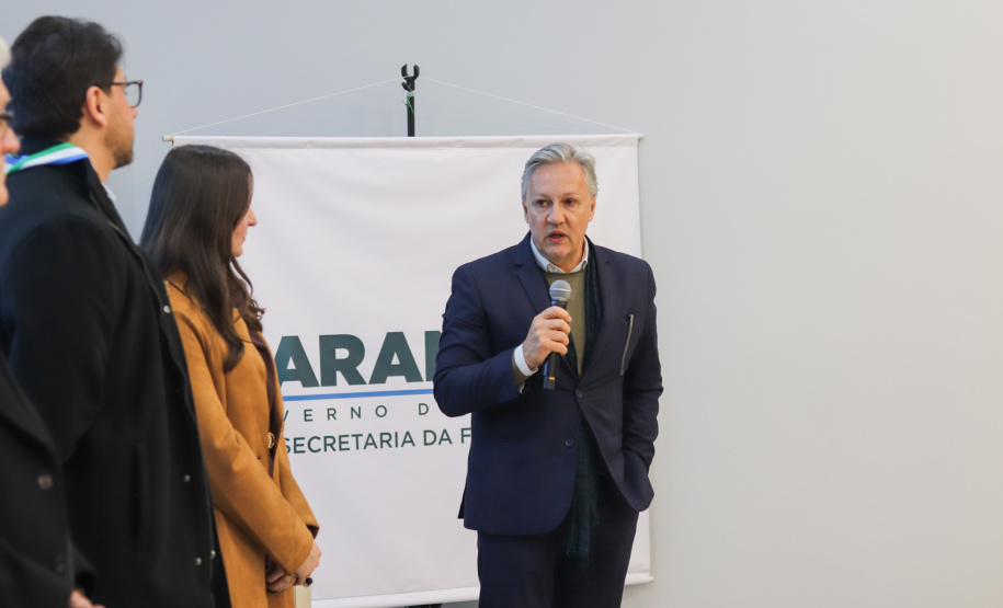 Fazenda entrega Medalha de Mérito Fazendário ao Departamento de Economia da UEPG