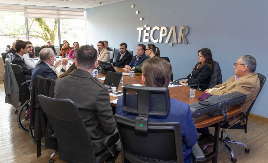 Tecpar inicia processo de transferência de tecnologia de vacinas com biofarmacêutica Sinovac