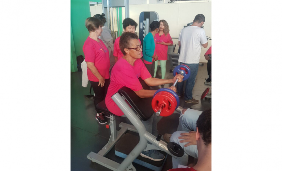 Revista internacional publica estudo desenvolvido na UEL sobre efeitos da musculação na saúde de idosas
