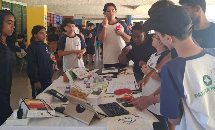 Protagonismo: alunos surdos de Londrina transformam óleo usado em pesquisa científica