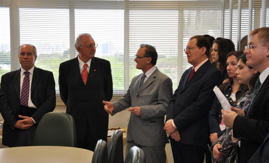 Secretario Lubke participa de inauguracao de Centro de Tecnologia Celular na PUC