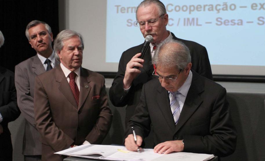 Seti assina convênio com Secretaria da Criança e Juventude