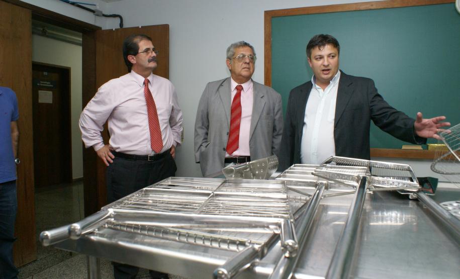 Ministro visita Tecnológica de Leites e Queijos dos Campos Gerais