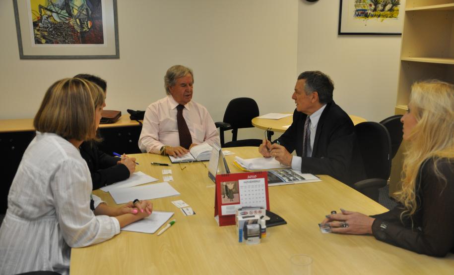 Cônsul da França visita Seti