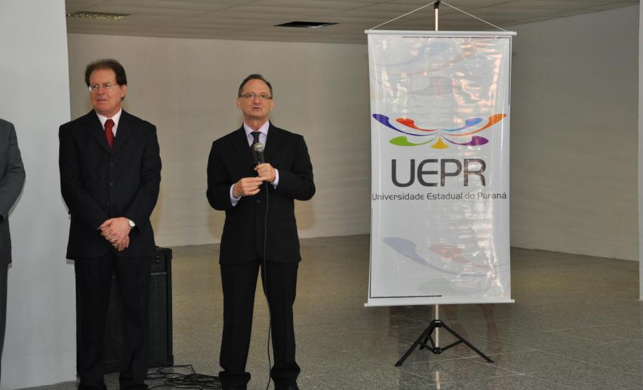 Secretário inaugura sede da Universidade Estadual do Paraná
