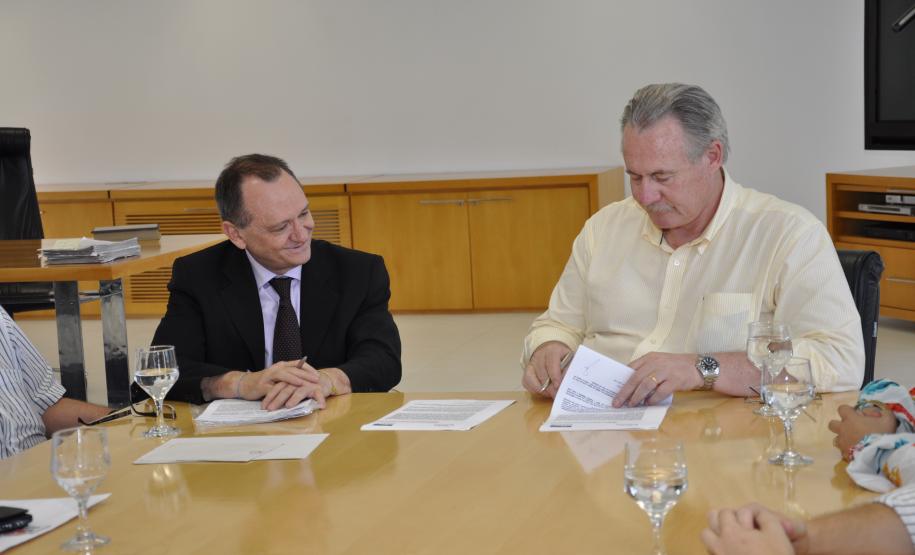 Termos de Cooperação com Hospital Pequeno Príncipe e Casa Militar são assinados