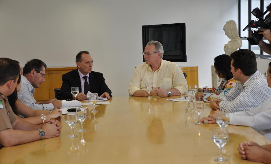 Termos de Cooperação com Hospital Pequeno Príncipe e Casa Militar são assinados