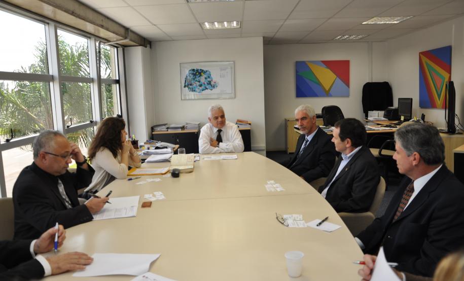 Acordos internacionais são discutidos na Seti