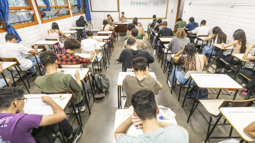 UEM aplica provas do Vestibular de Verão em 11 cidades neste domingo