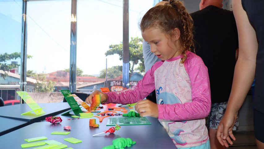 Guaratuba e Pontal do Paraná recebem atividades da Carreta da Inovação nesta semana
