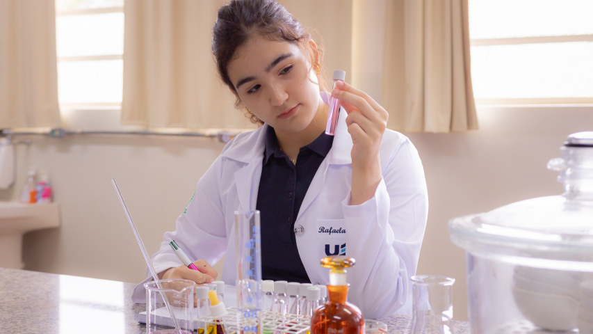 Universidades estaduais do Paraná se destacam com 131 bolsas de pesquisa de programa do CNPq