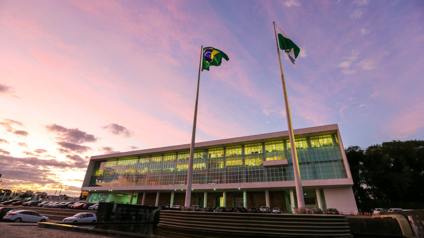 Paraná é o estado com a terceira maior disponibilidade de caixa de todo o Brasil